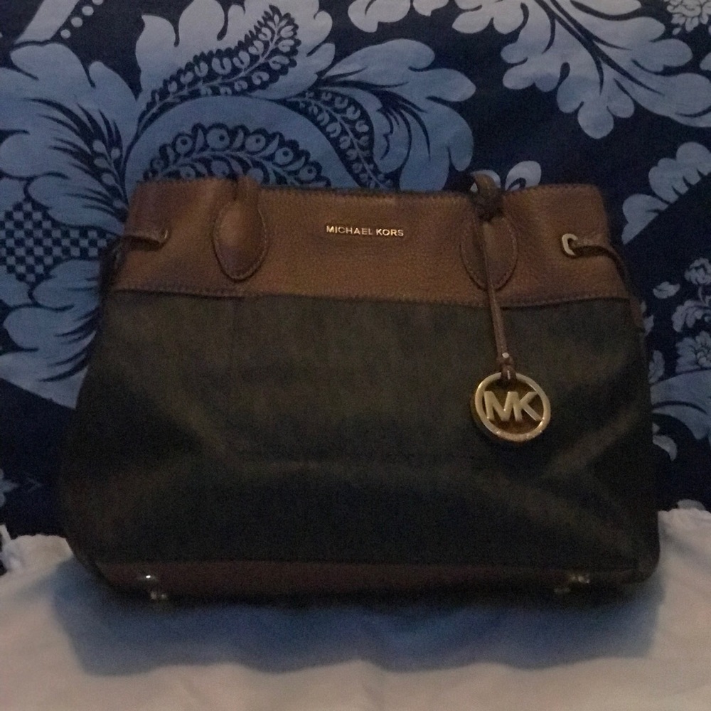 Authentic Signature Michael Kors Bag